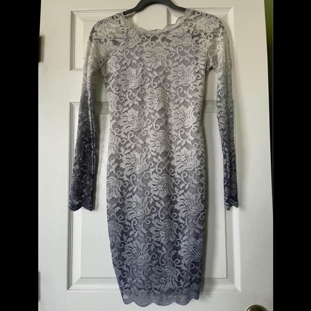 🦋GLITTER LACE FORM FITTING DRESS🦋